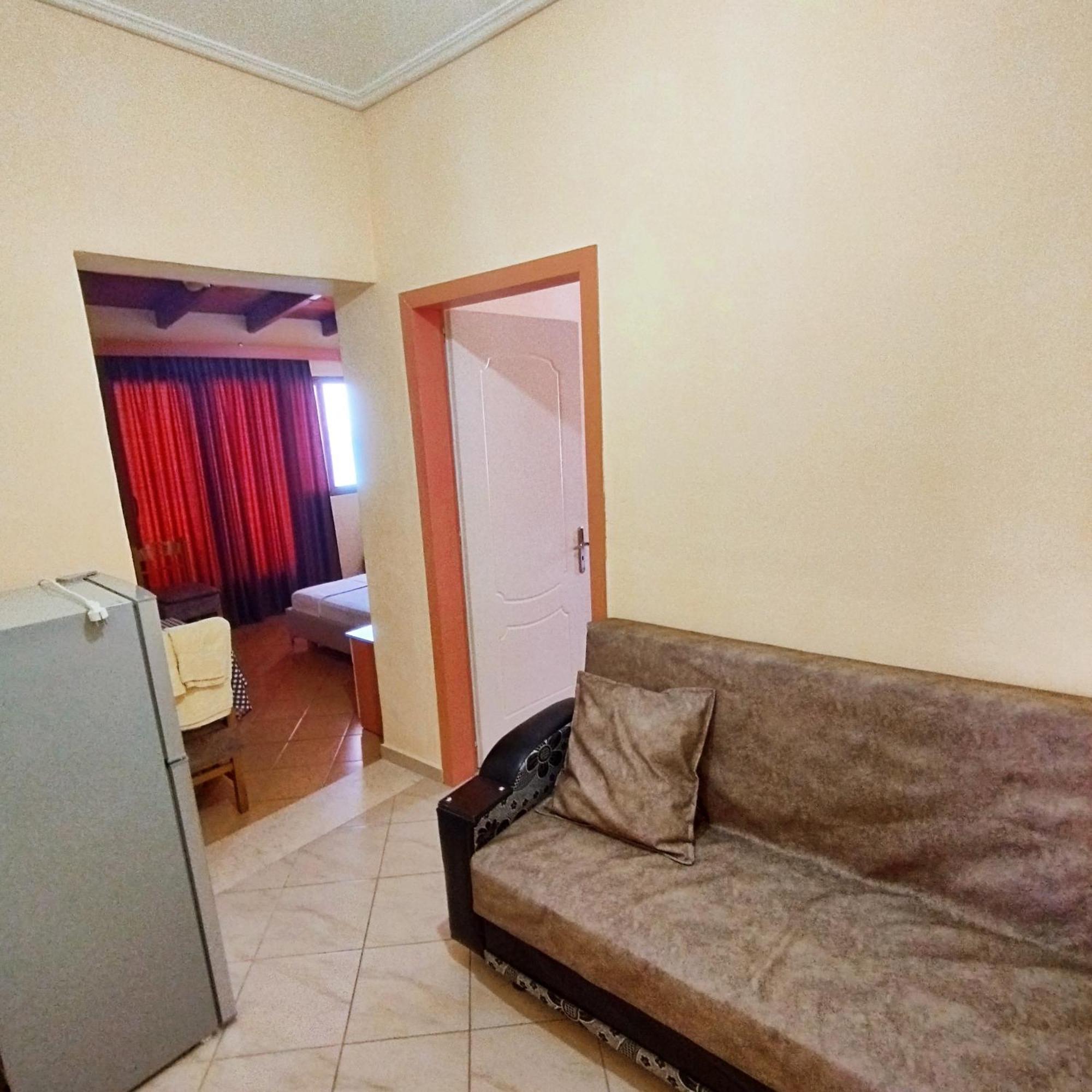 Mejdi Apartments Sarandë Habitación foto